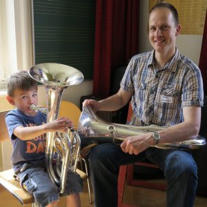 Euphonium Markus Hauenstein Instrumentendemonstration ausprobieren